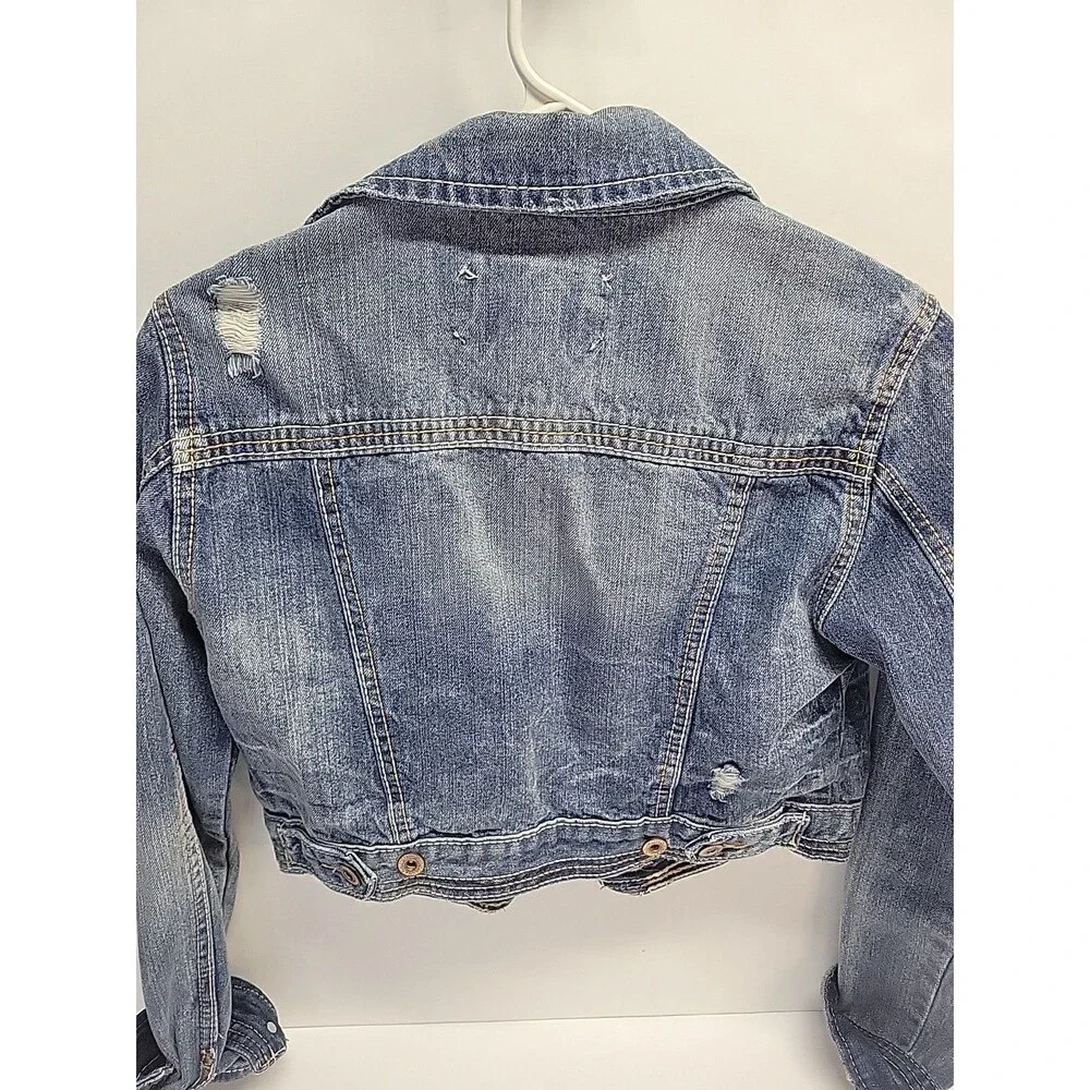 Rue 21 cropped Distessed Blue‎ denim jacket size Small